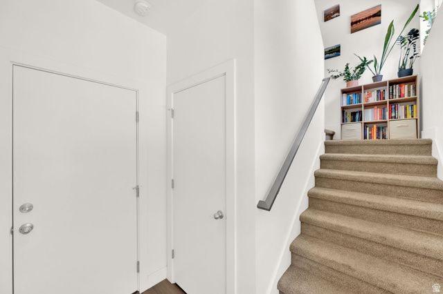 7713 S NAVARRO VIEW CT, Midvale, UT 84047