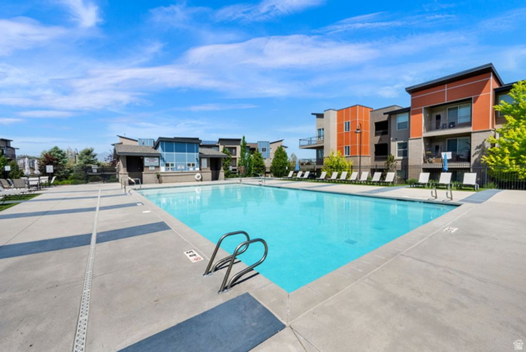Image 26 of property listing at 7713 S NAVARRO VIEW CT, Midvale, UT 84047