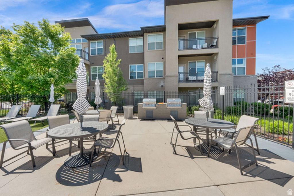 Image 32 of property listing at 7713 S NAVARRO VIEW CT, Midvale, UT 84047