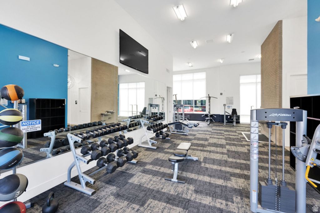 Image 38 of property listing at 7713 S NAVARRO VIEW CT, Midvale, UT 84047