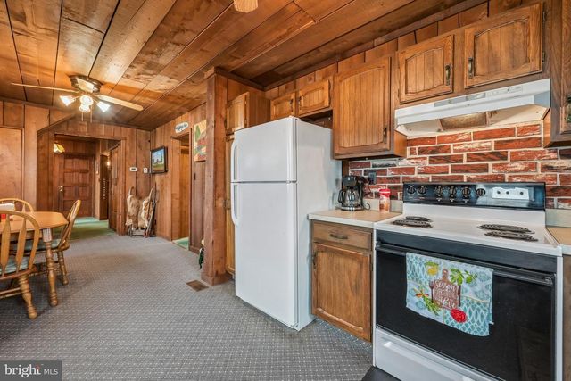 119 E BROAD ST, Gibbstown, NJ 08027
