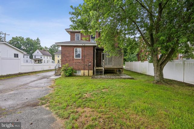 119 E BROAD ST, Gibbstown, NJ 08027