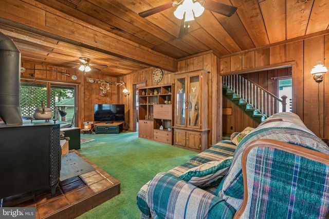 119 E BROAD ST, Gibbstown, NJ 08027
