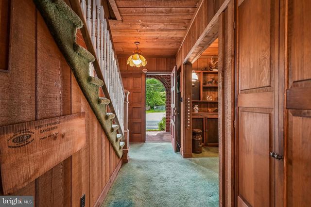 119 E BROAD ST, Gibbstown, NJ 08027