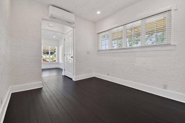 208 S K Street, Lake Worth Beach, FL 33460