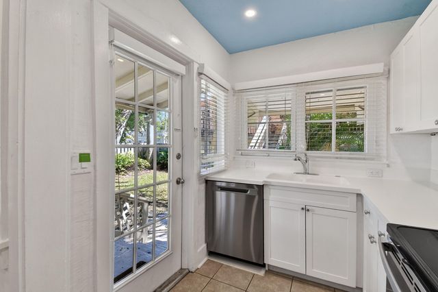 208 S K Street, Lake Worth Beach, FL 33460