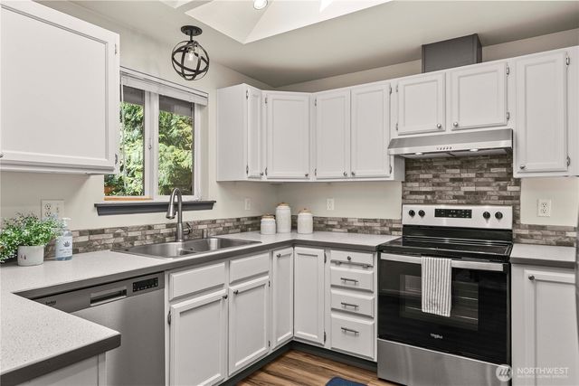 22242 Bluewater Drive SE, Yelm, WA 98597