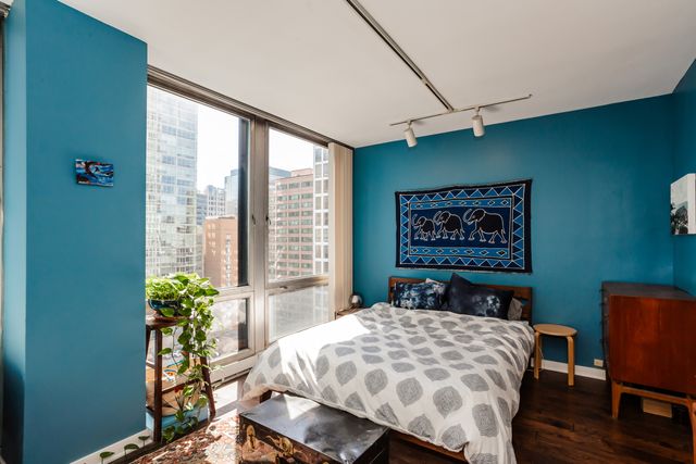 880 N LAKE SHORE Drive 17D, Chicago, IL 60611
