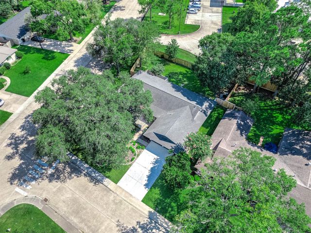 1616 Redway Lane, Houston, TX 77062