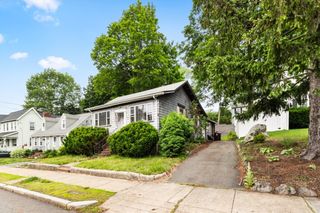 140 Howard, Melrose, MA 02176