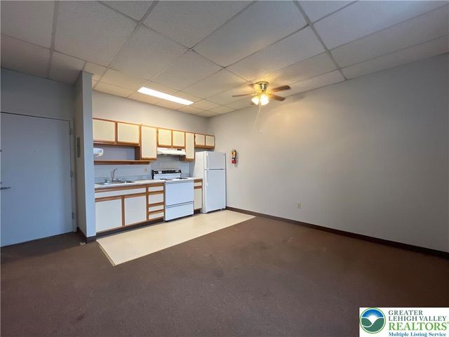 23 Belvidere Street 302, Nazareth Boro, PA 18064