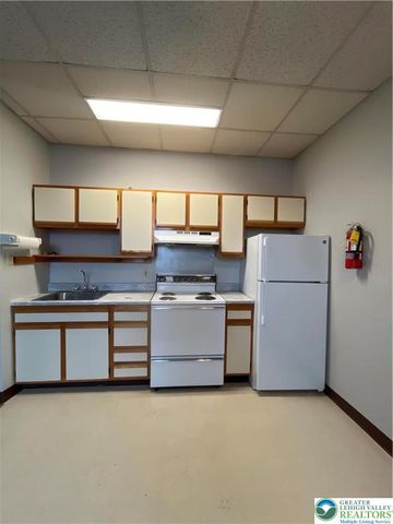 23 Belvidere Street 302, Nazareth Boro, PA 18064