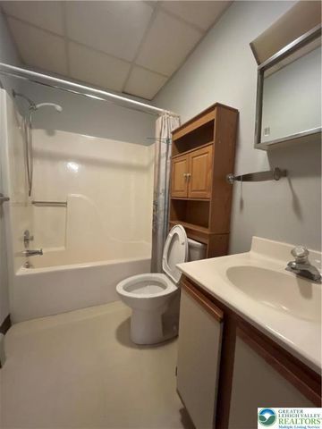 23 Belvidere Street 302, Nazareth Boro, PA 18064