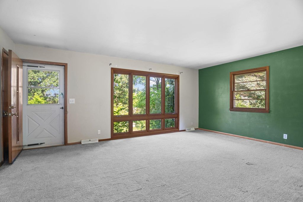 14901 Highway 7, Minnetonka, MN 55345