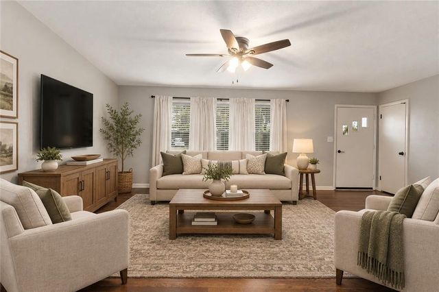 24 Virginia Drive, Liberty, MO 64068