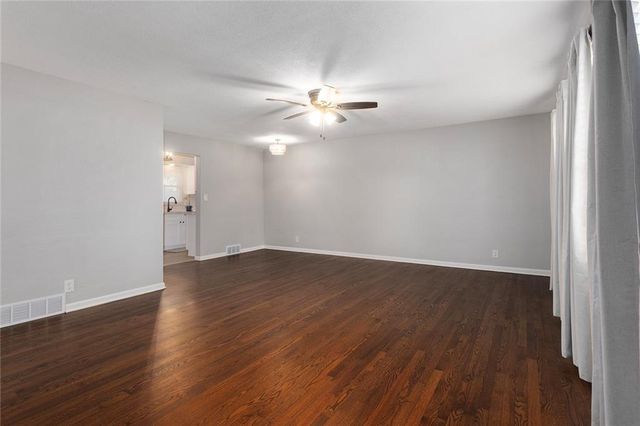 24 Virginia Drive, Liberty, MO 64068