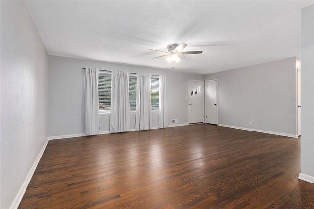 24 Virginia Drive, Liberty, MO 64068
