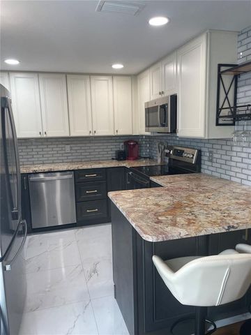 10674 101ST AVENUE 2, Seminole, FL 33772