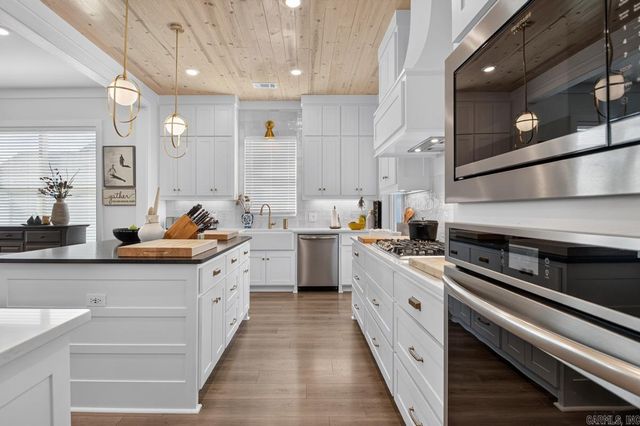 9 W CITRON, Bryant, AR 72022