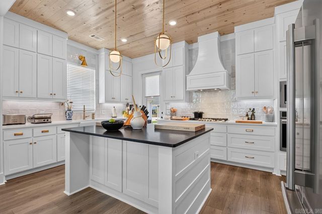 9 W CITRON, Bryant, AR 72022