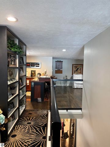 609 Lake Shore Drive, Cadillac, MI 49601