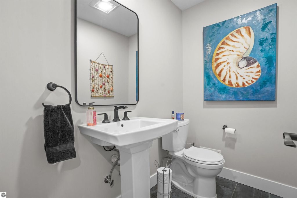 Image 38 of property listing at 609 Lake Shore Drive, Cadillac, MI 49601