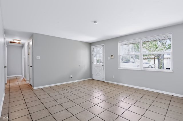 10245 Chris Drive, Indianapolis, IN 46229