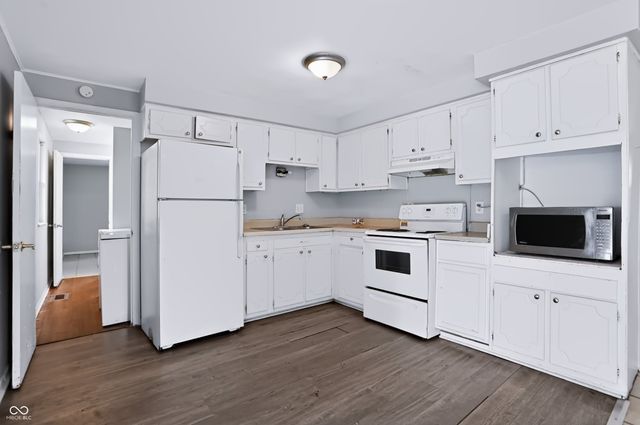 10245 Chris Drive, Indianapolis, IN 46229