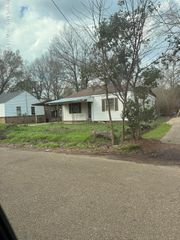 224 Hartfield Street, Jackson, MS 39216