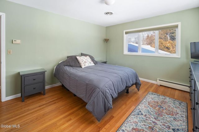 31 Brookwood Drive, Colonie, NY 12110