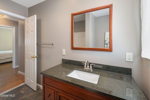 31 Brookwood Drive, Colonie, NY 12110