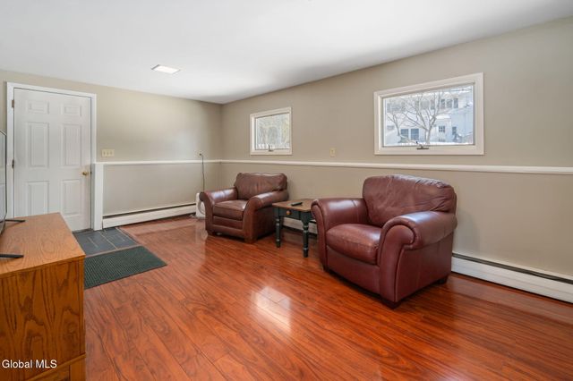 31 Brookwood Drive, Colonie, NY 12110