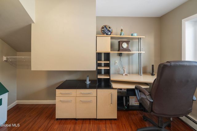 31 Brookwood Drive, Colonie, NY 12110