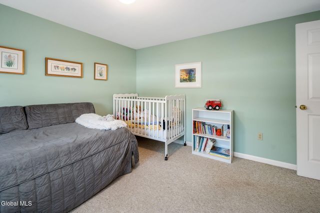 31 Brookwood Drive, Colonie, NY 12110