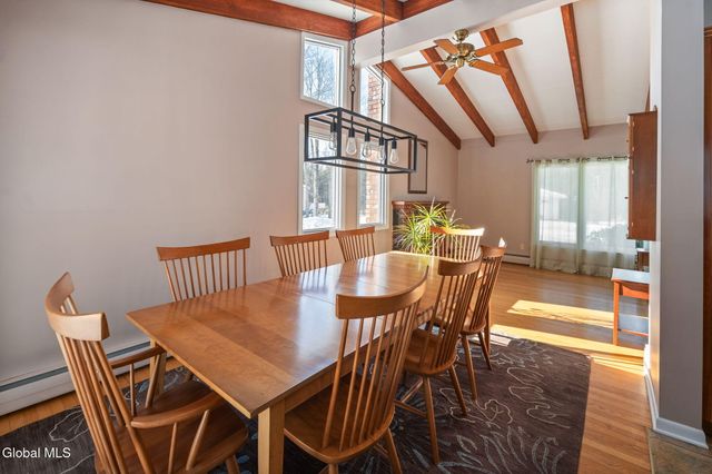 31 Brookwood Drive, Colonie, NY 12110