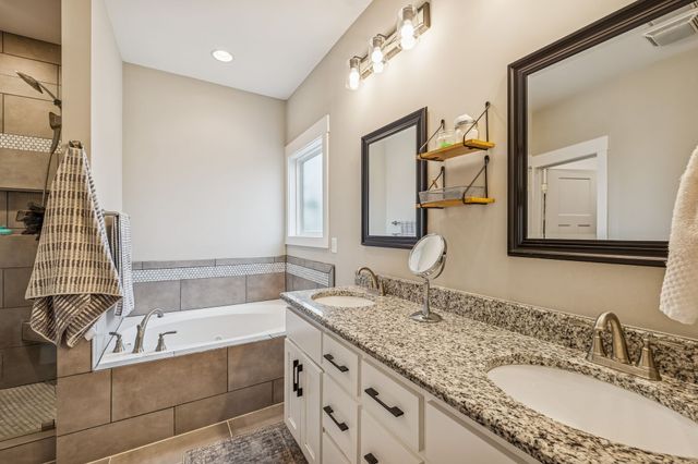 1302 Cascadeway Dr, Murfreesboro, TN 37129