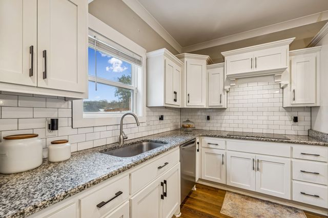 1302 Cascadeway Dr, Murfreesboro, TN 37129