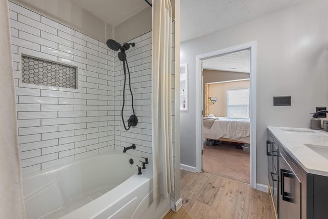 132 Village Court 132 Village Court, Monroe, OH 45050