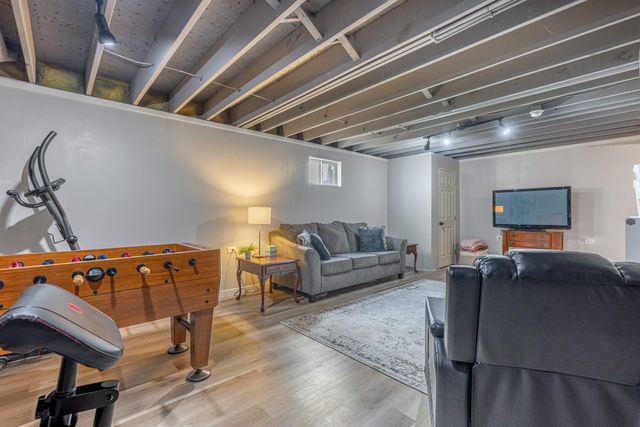 132 Village Court 132 Village Court, Monroe, OH 45050