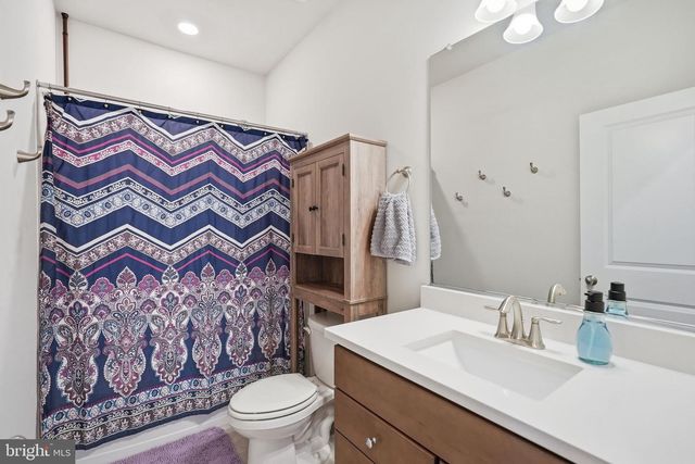 9365 BARNES LOOP, Manassas, VA 20110