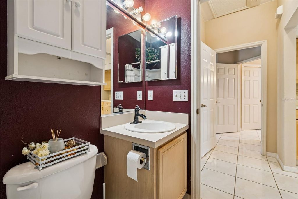 Image 38 of property listing at 1823 HIGHLAND ROAD, Osprey, FL 34229