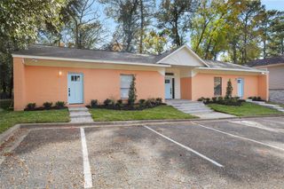 3010 Winding Way, Huntsville, TX 77340