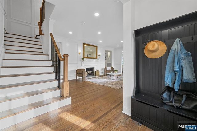 44 Edgewood Drive, Ho-ho-kus, NJ 07423