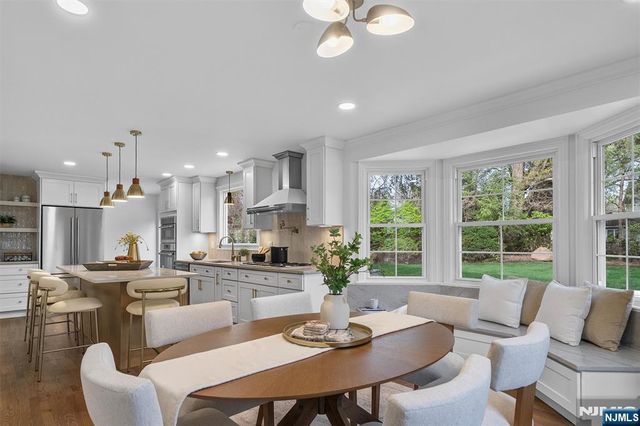 44 Edgewood Drive, Ho-ho-kus, NJ 07423