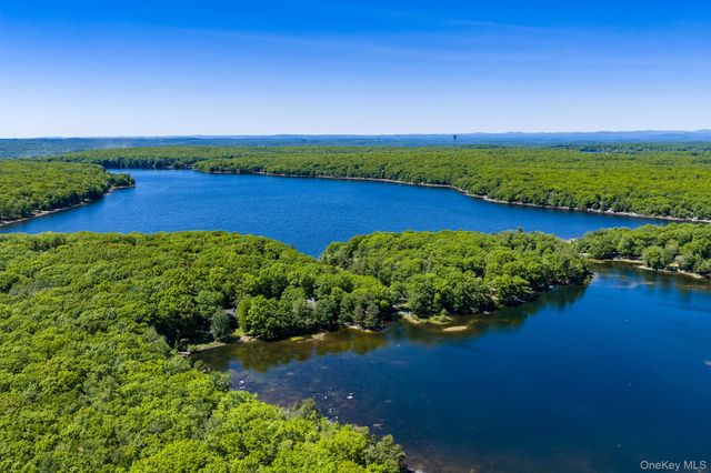 67 East Road, Wurtsboro, NY 12790