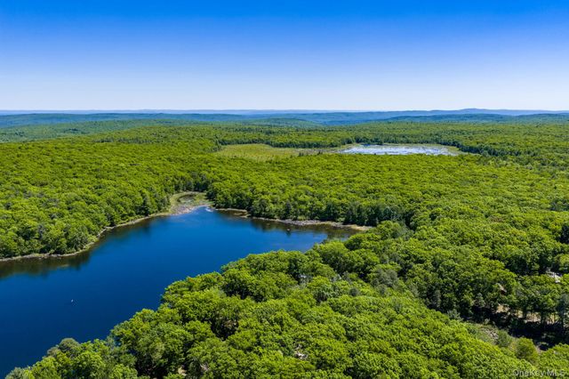 67 East Road, Wurtsboro, NY 12790