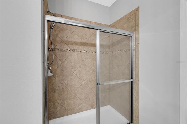 11150 PARADISE POINT WAY, New Port Richey, FL 34654