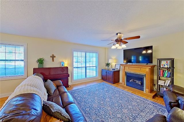 40 Palmetto Path Lane, Waycross, GA 31503