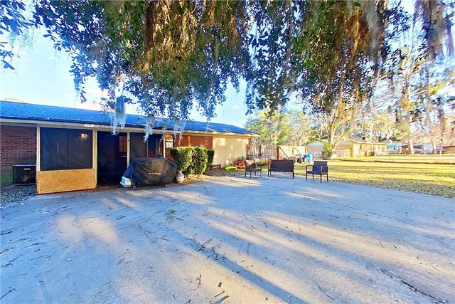 40 Palmetto Path Lane, Waycross, GA 31503