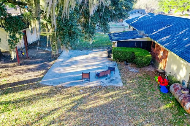 40 Palmetto Path Lane, Waycross, GA 31503